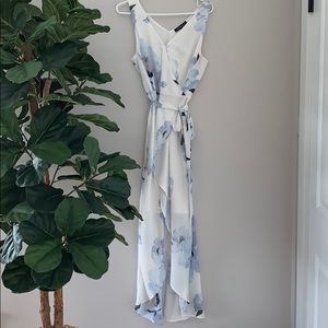 Dynamite Floral Wrap Dress with Tie. Size - large